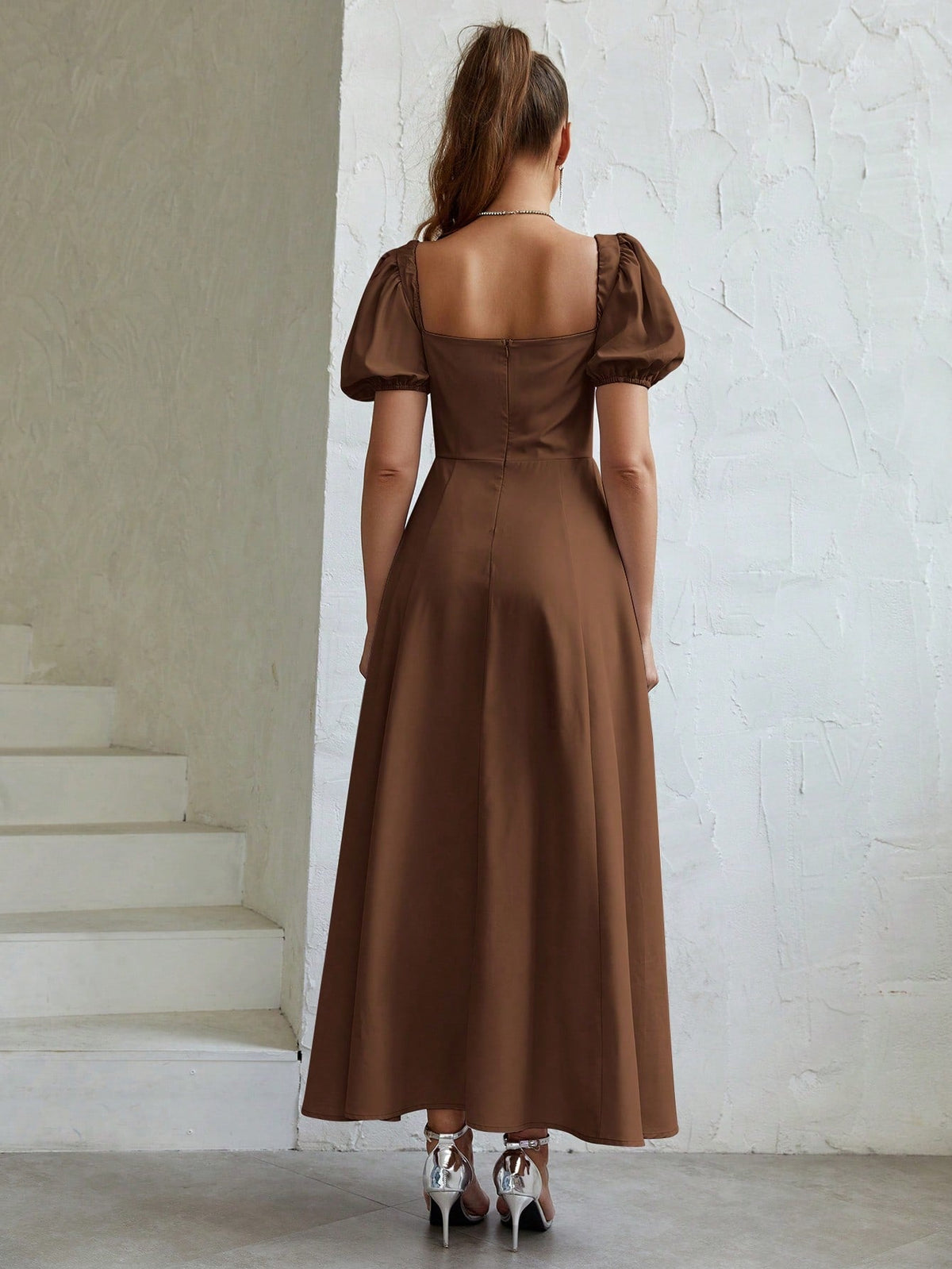 Vestido Longo Manuela Ombro a Ombro com Busto Franzido e Fenda