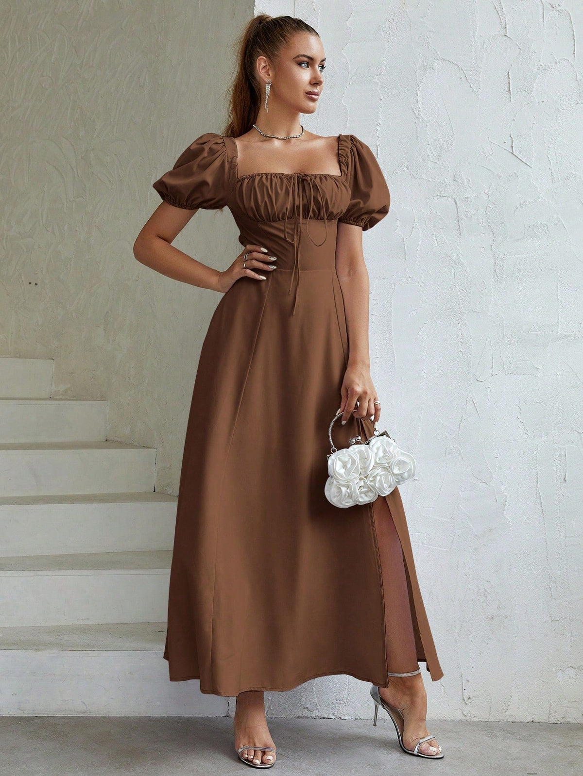 Vestido Longo Manuela Ombro a Ombro com Busto Franzido e Fenda