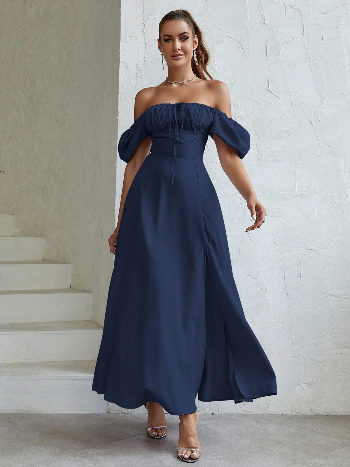 Vestido Longo Manuela Ombro a Ombro com Busto Franzido e Fenda