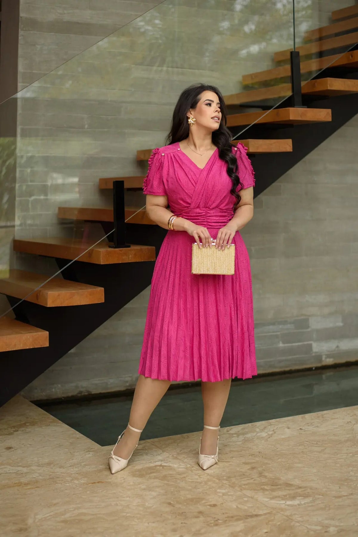 Vestido Midi Em Malha Lese Com Manga Curta Feminino Plissado - Rosa Pink