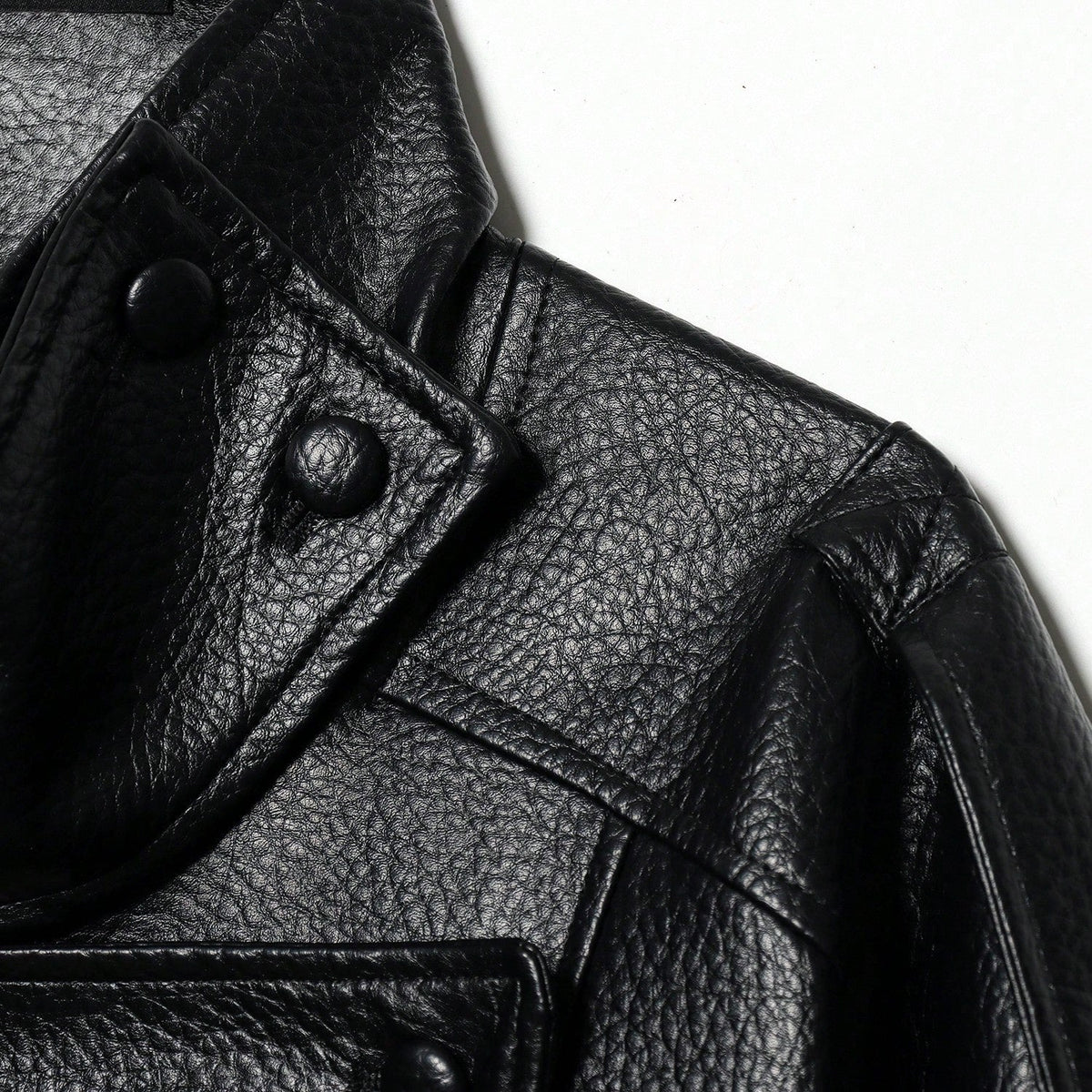 Jaqueta Feminina Camellia Oversized de Corte Solto, Nova para Outono/Inverno, Estilo Europeu e Americano, Casaco Minimalista Versátil Premium em Couro Sintético para Outono - Preto