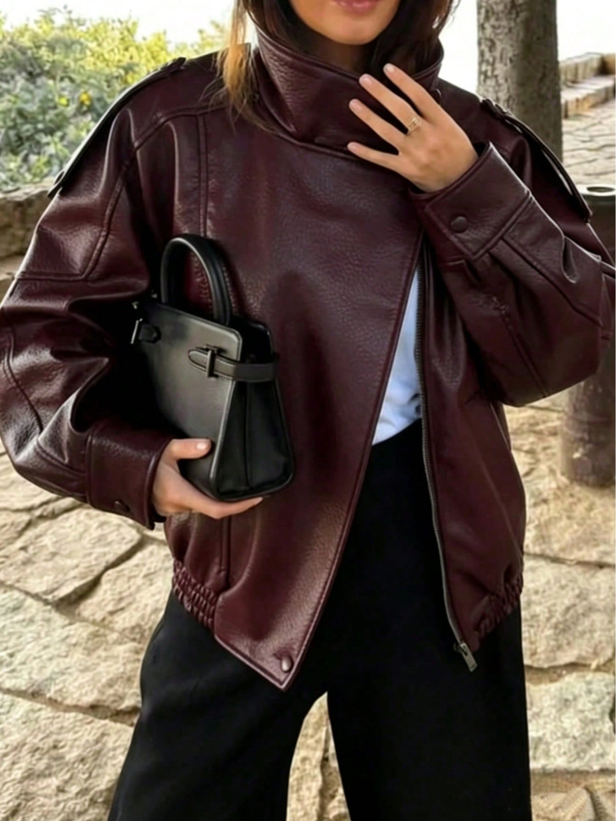 Jaqueta Feminina Camellia Oversized de Corte Solto, Nova para Outono/Inverno, Estilo Europeu e Americano, Casaco Minimalista Versátil Premium em Couro Sintético para Outono - Vinho