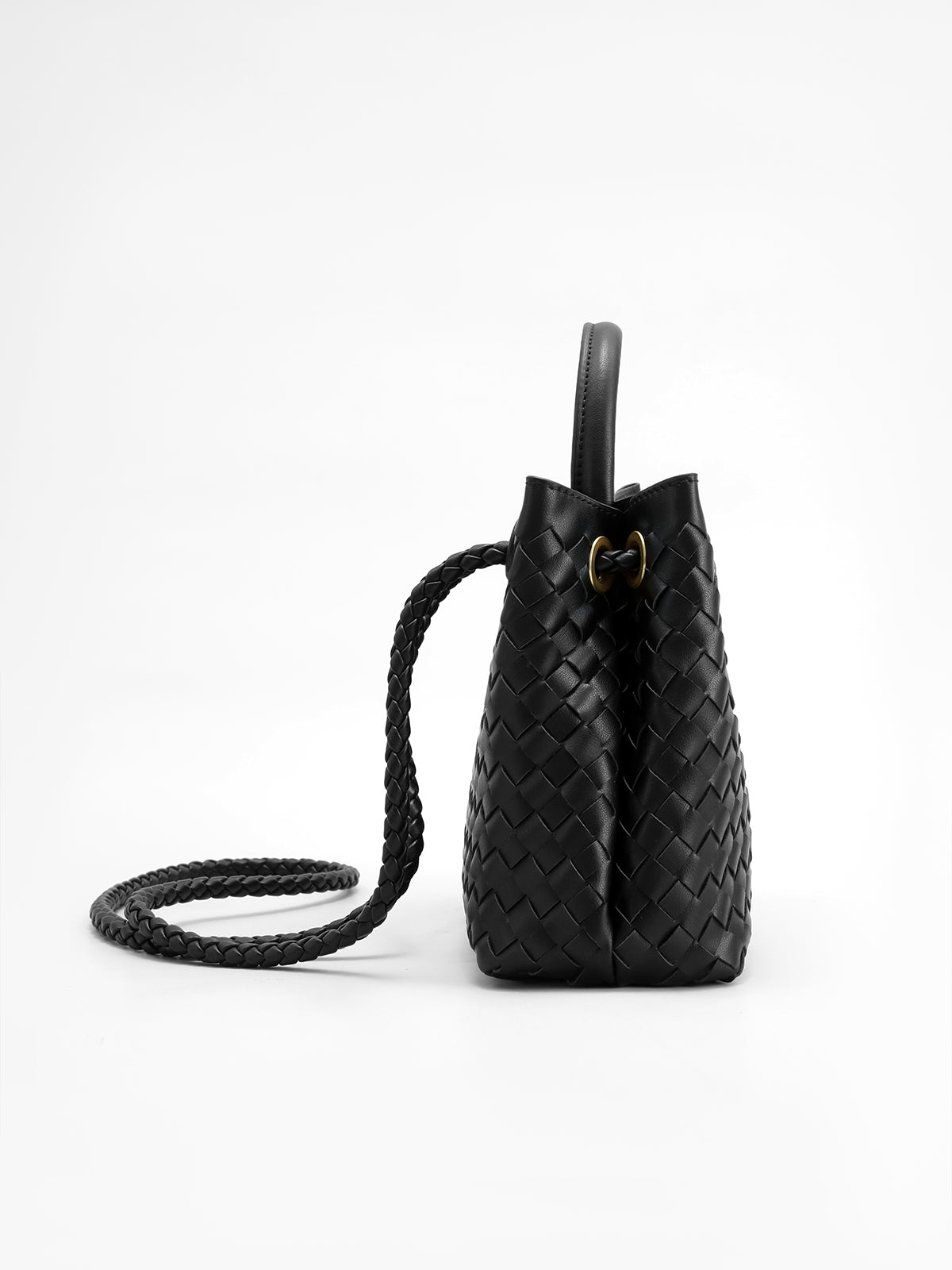 Bolsa de Couro com Alça em Metal com Detalhe Torcido - Glamour