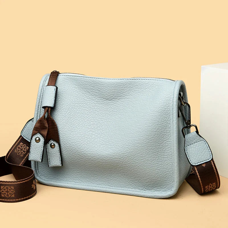 Bolsa de Couro Transversal ou Tiracolo - Milane